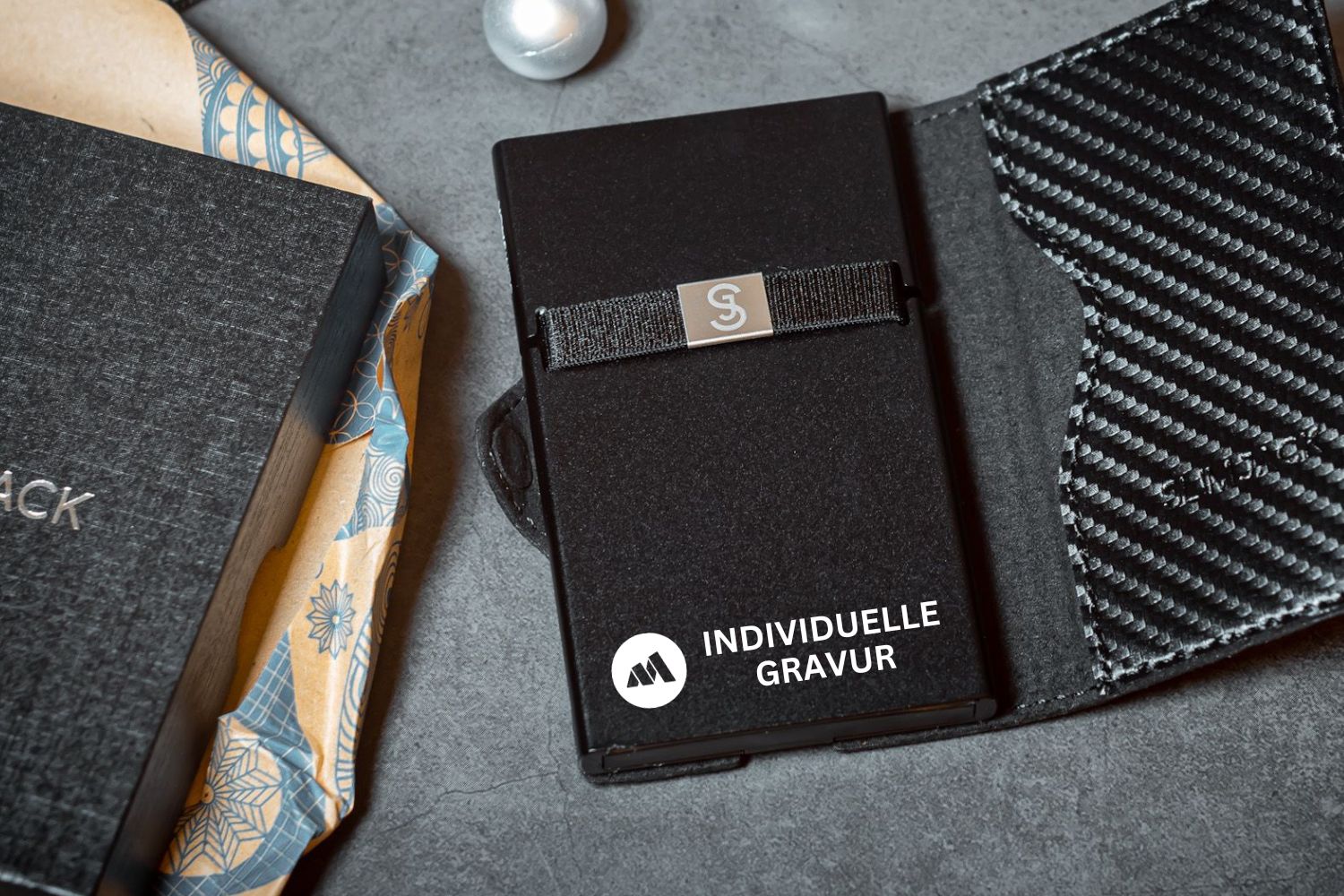 Card holder with engraving